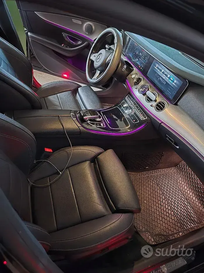 Usata Mercedes E220 194 CV (142 kW) 2021 Nero Station wagon