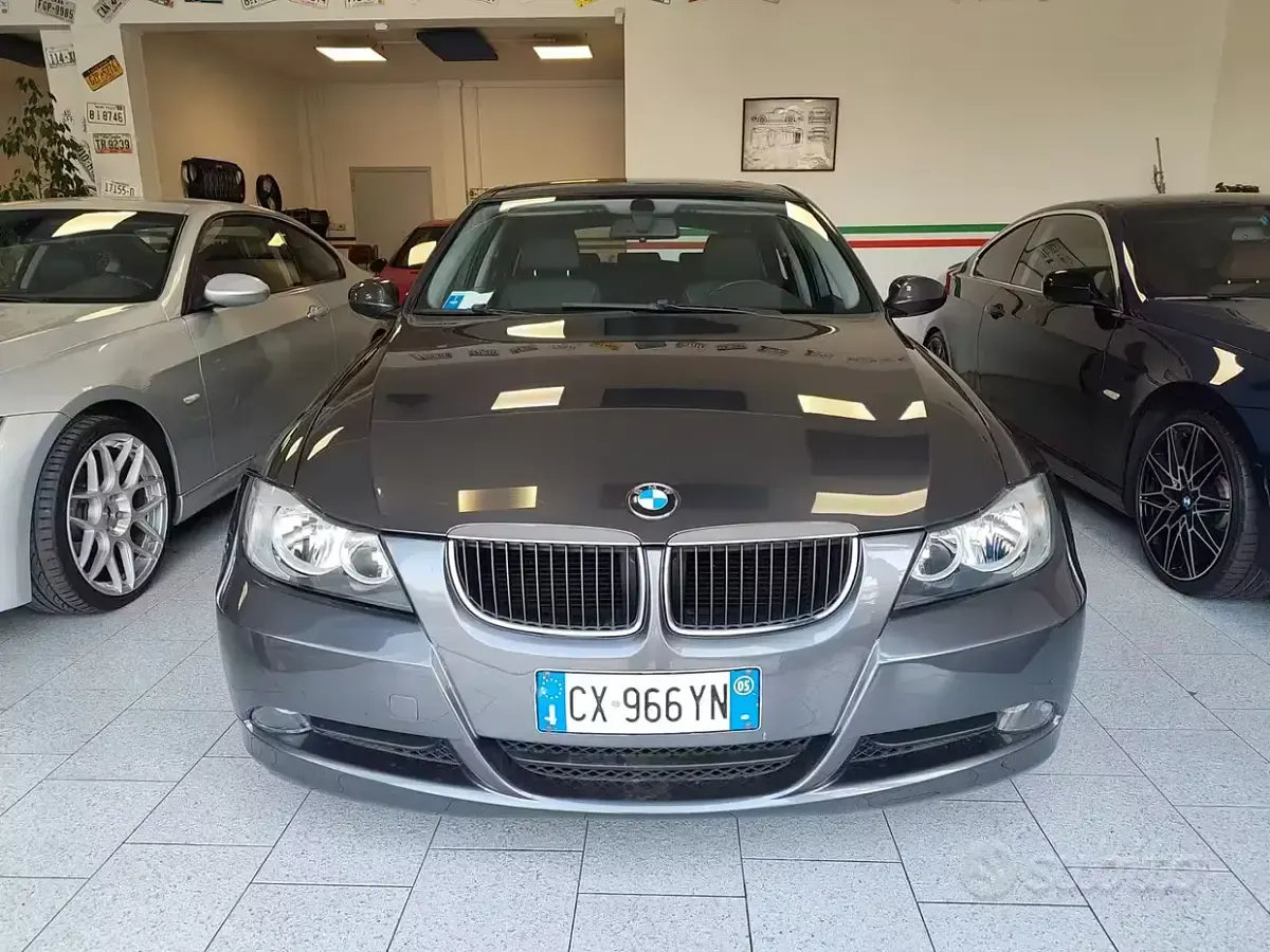 Usata BMW 320 150 CV (110 kW) 2005 Grigio Station wagon