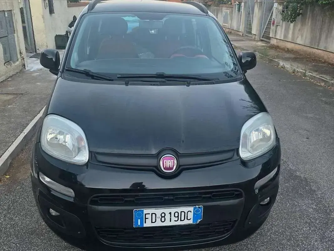 Usata Fiat Panda Lounge 86 CV (63 kW) 2016 Nero Utilitaria