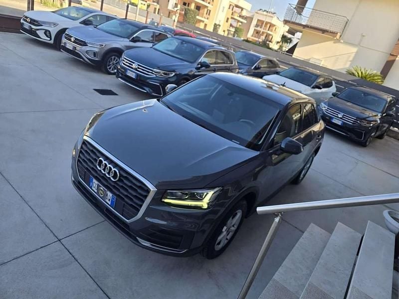 Usata Audi Q2 Business 116 CV (85 kW) 2020 Grigio SUV