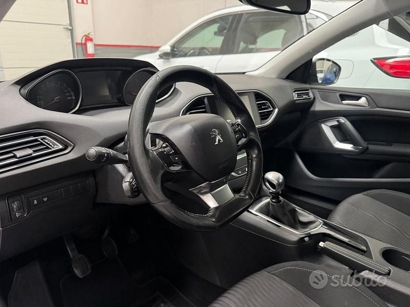 Usata Peugeot 308 Allure 119 CV (87 kW) 2015 Bianco Station wagon