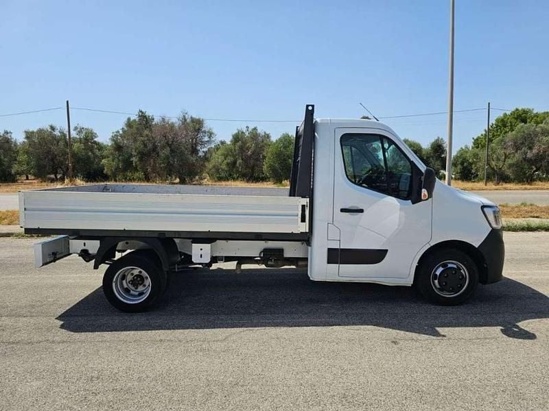 Usata Renault Master 131 CV (96 kW) 2021 Bianco Monovolume