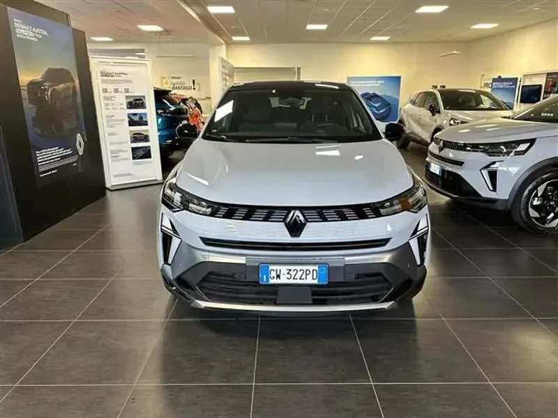 Usata Renault Symbioz Esprit Alpine 145 CV (106 kW) 2025 Grigio chiaro SUV