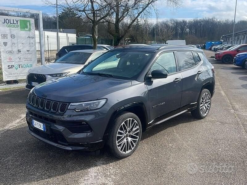 Usata Jeep Compass Summit 131 CV (96 kW) 2024 Grigio SUV