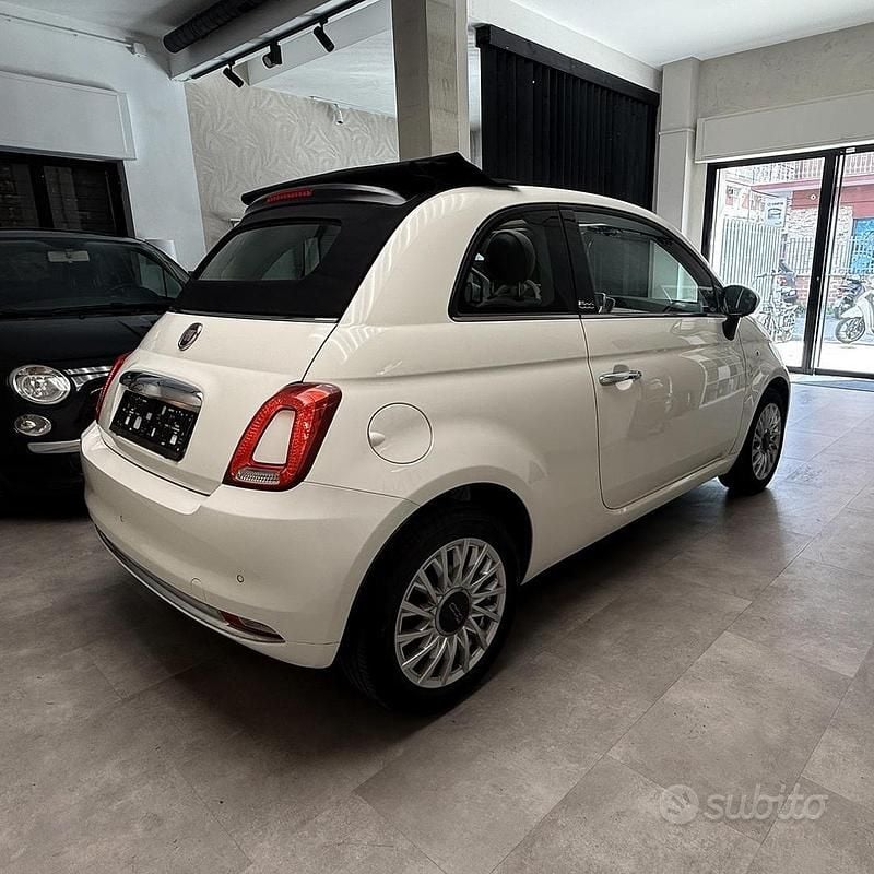 Usata Fiat 500C Lounge 105 CV (77 kW) 2016 Bianco Cabrio