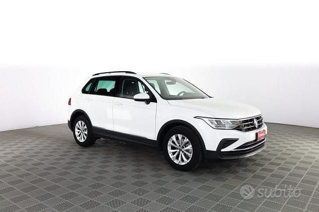 Usata VW Tiguan 150 CV (110 kW) 2023 Bianco SUV