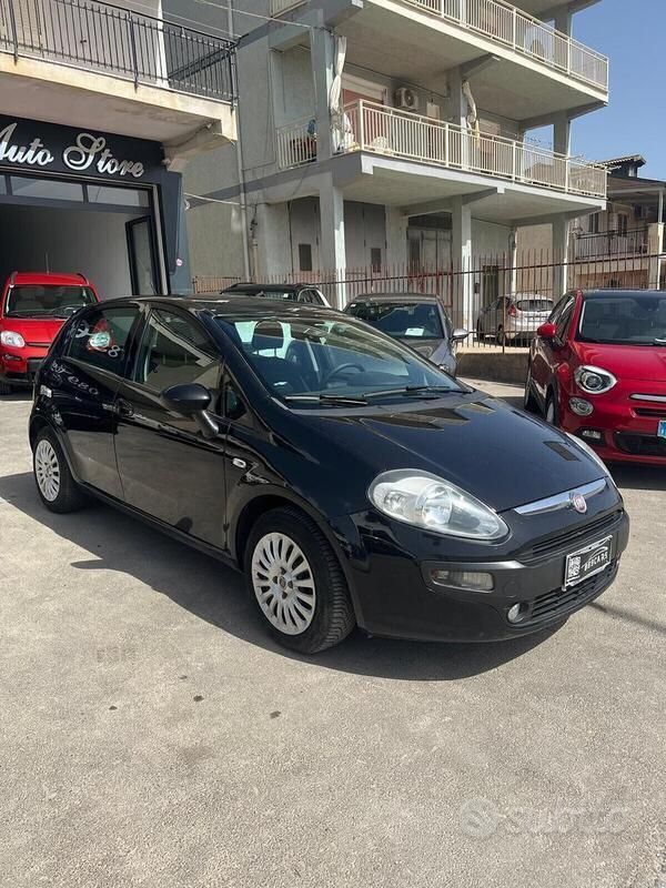 Usata Fiat Punto Evo Dynamic 95 CV (69 kW) 2010 Nero Utilitaria