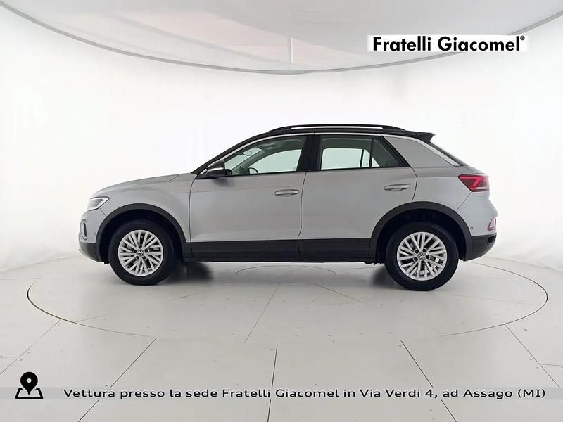 Usata VW T-Roc Life 150 CV (110 kW) 2024 Pyrit silver metallizzato nero SUV