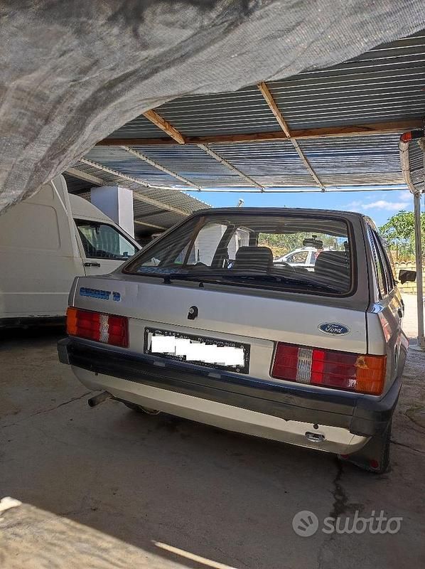 Usata Ford Escort 1985 Grigio Berlina