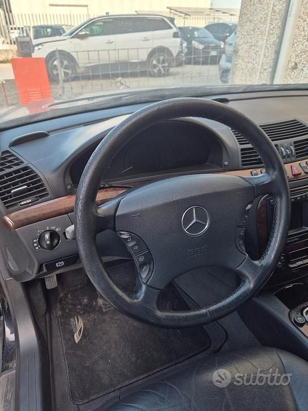 Usata Mercedes S320 224 CV (164 kW) 1999 Nero Berlina
