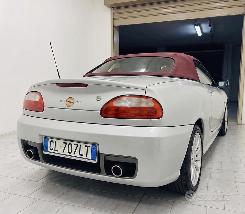 Usata MG TF 116 CV (85 kW) 2004 Grigio Cabrio