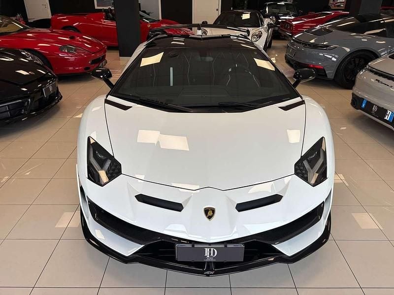 Usata Lamborghini Aventador 770 CV (566 kW) 2021 Bianco isi Cabrio