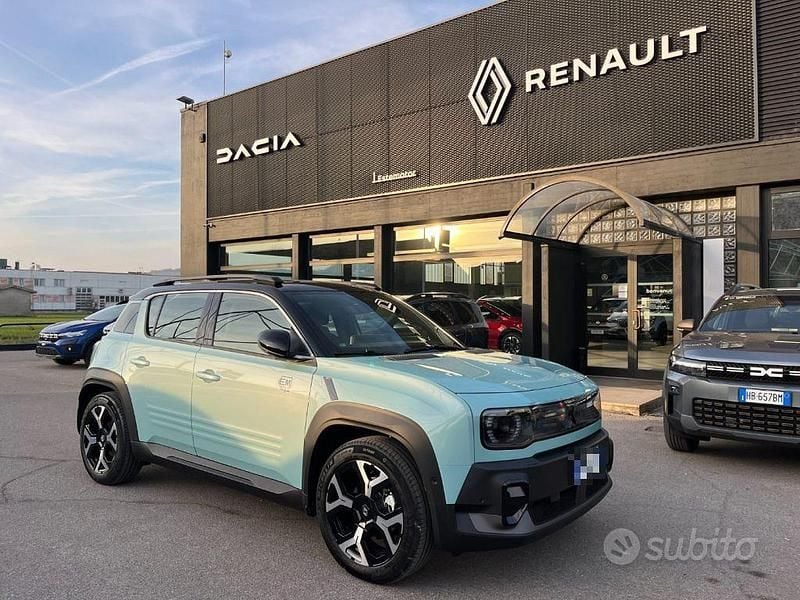 Nuova Renault R4 Komfort 150 CV (110 kW) 2025 Berlina