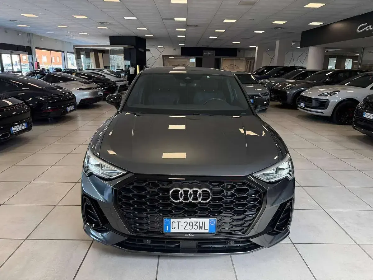 Usata Audi Q3 Sportback S-Line 150 CV (110 kW) 2023 Grigio SUV