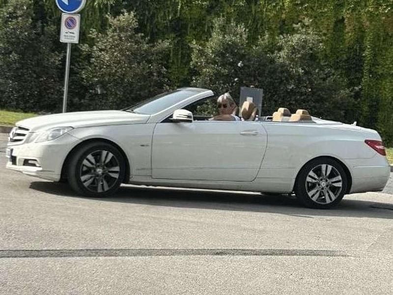 Usata Mercedes E350 Executive 231 CV (169 kW) 2010 Bianco Cabrio