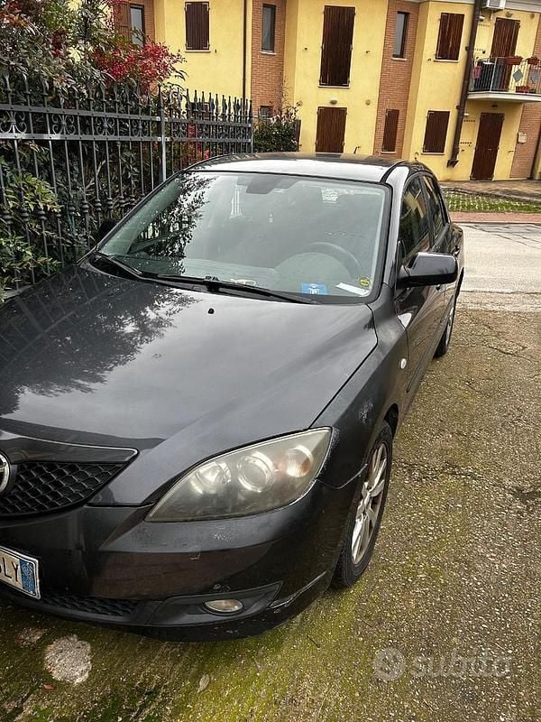 Usata Mazda 3 109 CV (80 kW) 2006 Grigio Berlina