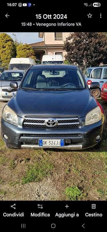 Usata Toyota RAV4 Luxury 177 CV (130 kW) 2008 SUV