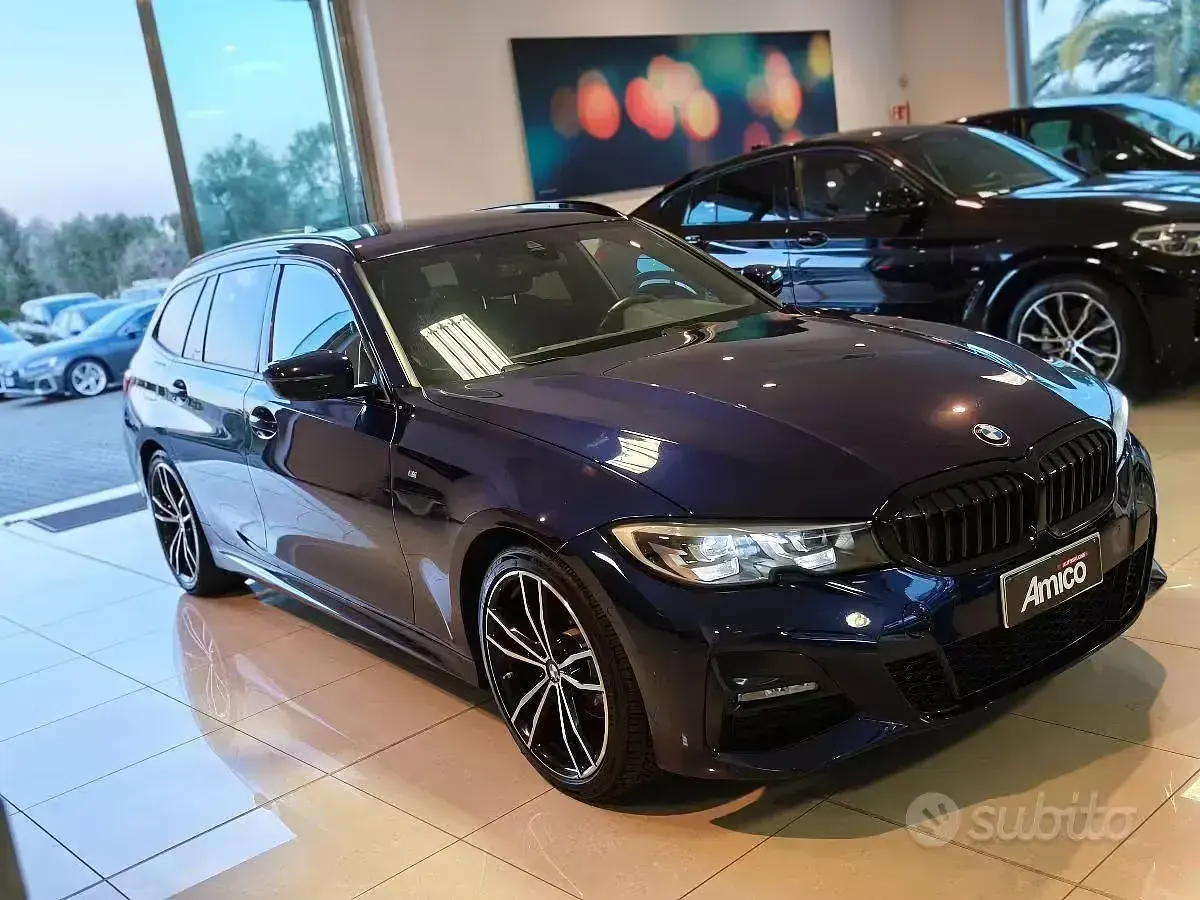 Usata BMW 320 Shadowline 190 CV (139 kW) 2021 Blu Station wagon