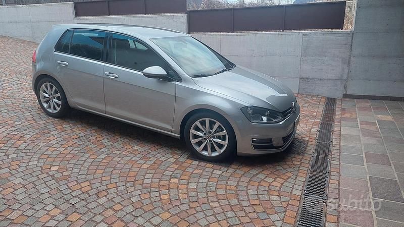 Usata VW Golf VII 110 CV (80 kW) 2013 Grigio Berlina