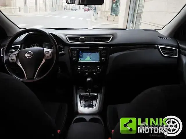Usata Nissan Qashqai Tekna 131 CV (96 kW) 2016 Nero SUV