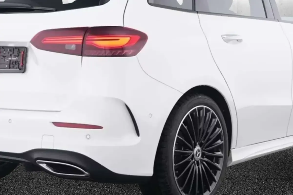 Usata Mercedes B220 Advanced Plus 190 CV (139 kW) 2025 Bianco Utilitaria
