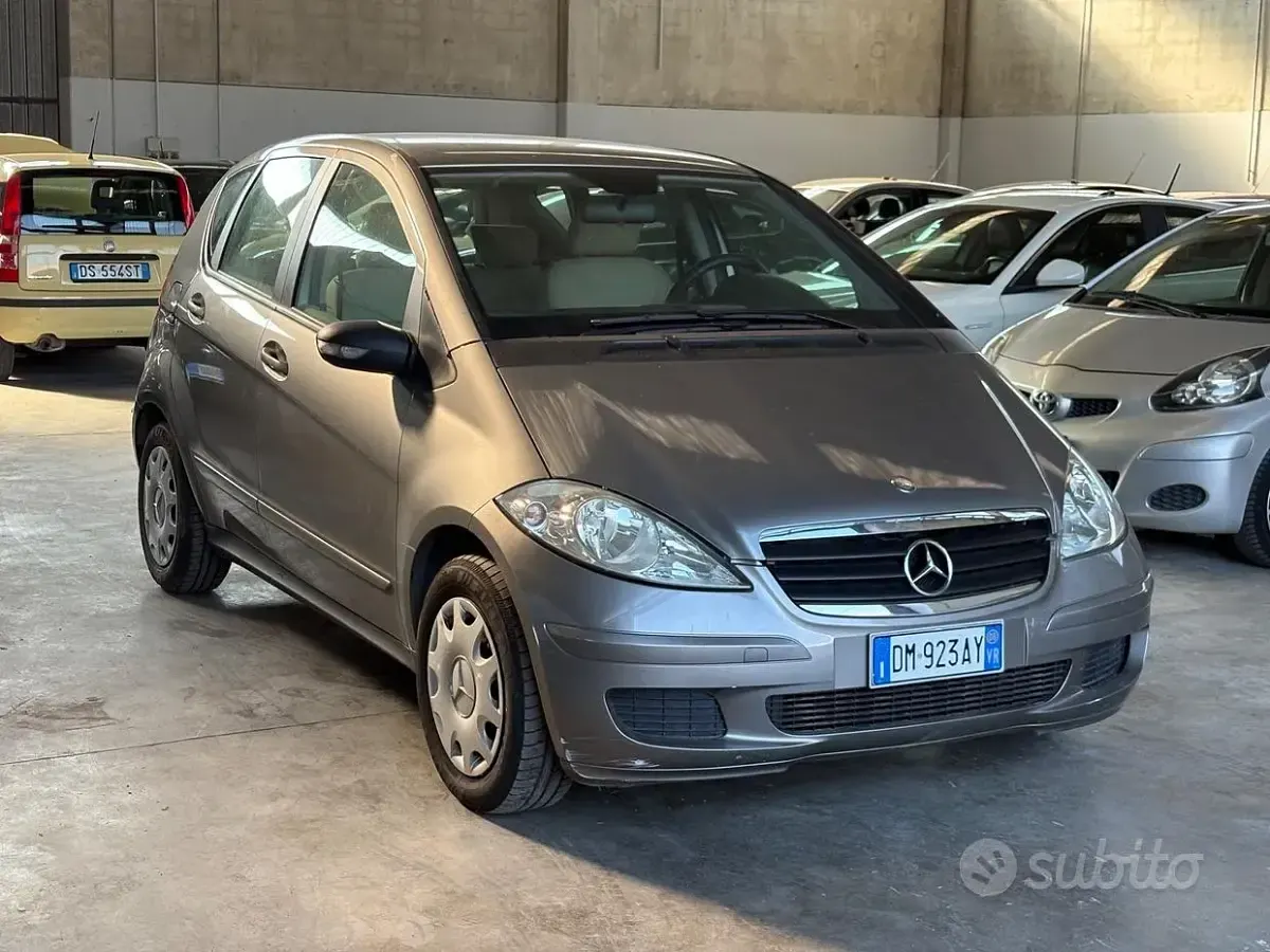 Usata Mercedes A150 Avantgarde 95 CV (69 kW) 2009 Grigio Berlina