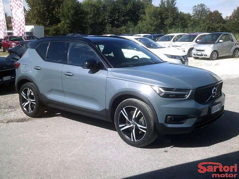 Usata Volvo XC40 179 CV (131 kW) 2020 Grigio SUV