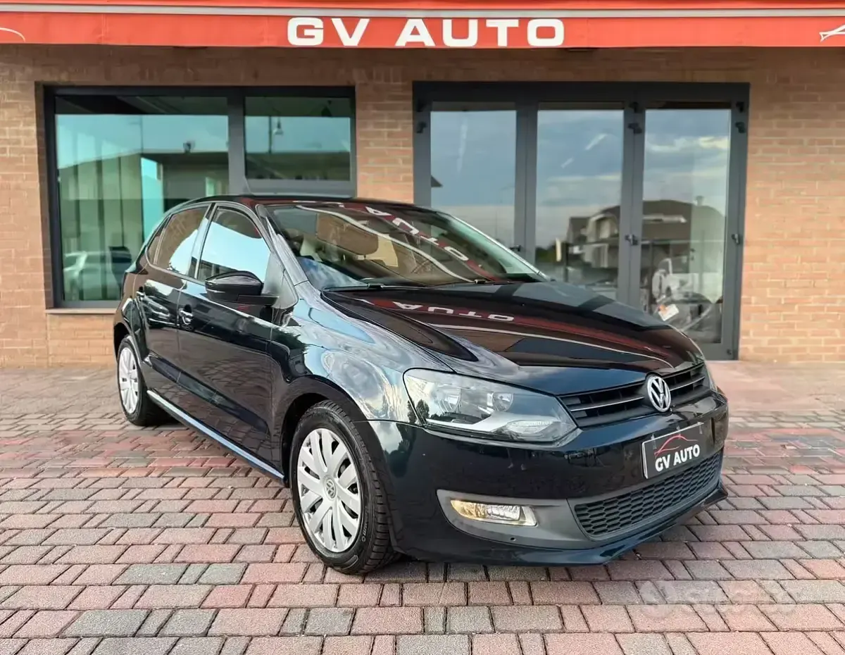 Usata VW Polo Highline 90 CV (66 kW) 2010 Nero Utilitaria