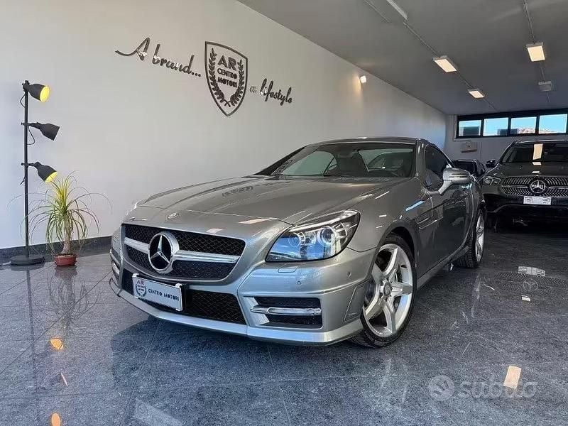Usata Mercedes SLK200 Premium 184 CV (135 kW) 2012 Selenite grey Cabrio