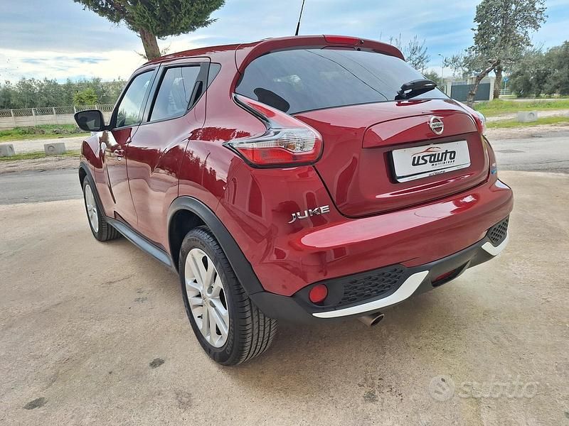 Usata Nissan Juke Tekna 110 CV (80 kW) 2015 Rosso SUV