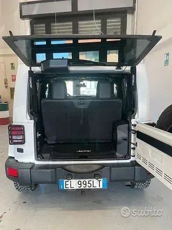 Usata Jeep Wrangler 200 CV (147 kW) 2012 Bianco SUV