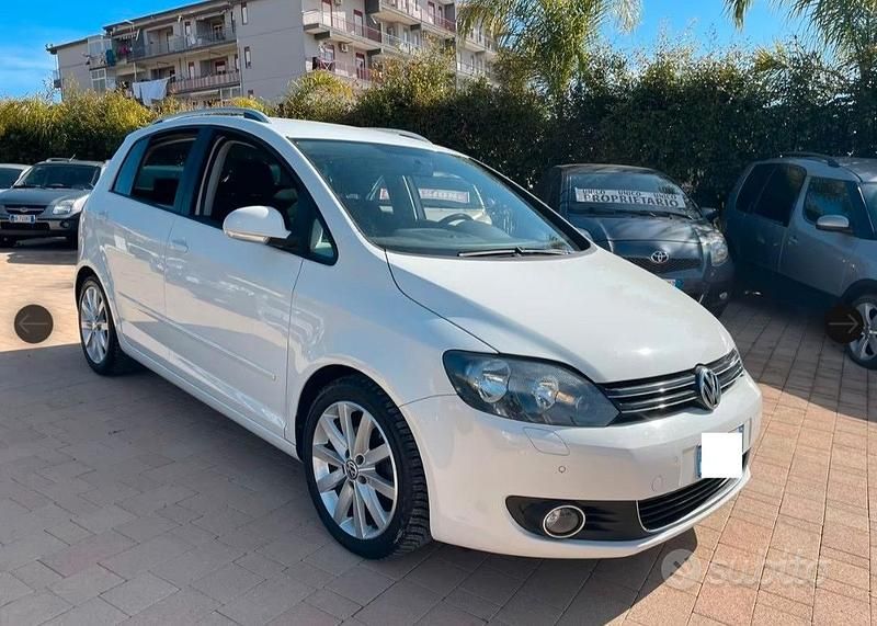 Bianco Usata 2010 VW Golf VI Due volumi | 6000 € - Immagine 1/4