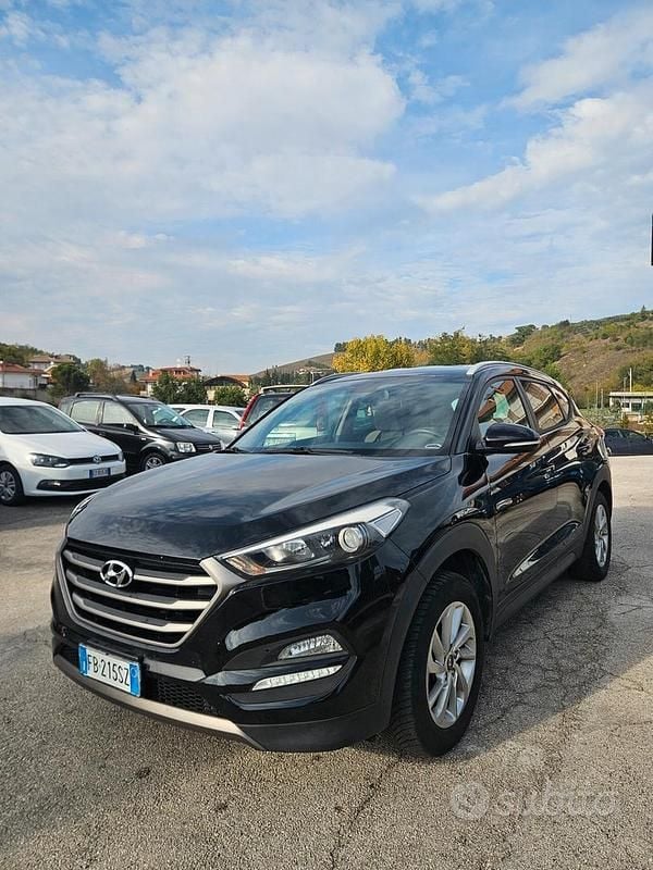 Usata Hyundai Tucson Comfort 132 CV (97 kW) 2016 Nero SUV