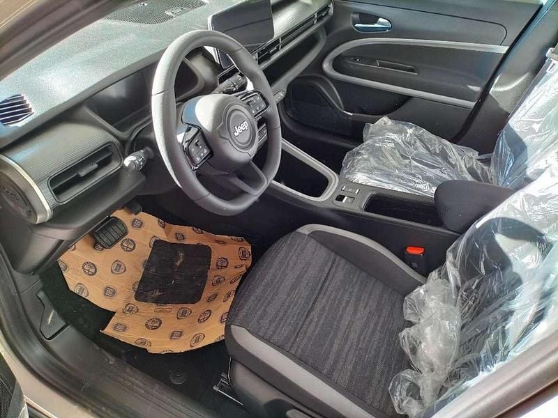 Usata Jeep Avenger Longitude 110 CV (80 kW) 2024 Bianco SUV