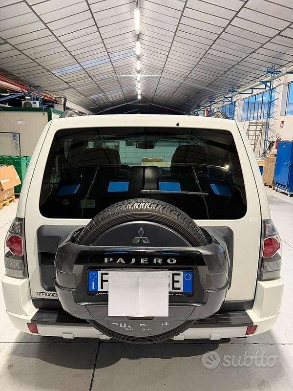 Usata Mitsubishi Pajero 2015 Bianco SUV