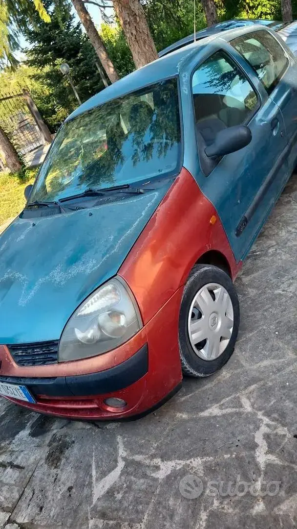 Usata Renault Clio 65 CV (47 kW) 2003 Utilitaria