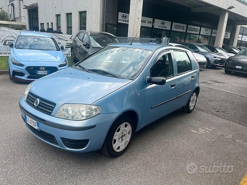 Usata Fiat Punto Active 59 CV (43 kW) 2006 Blu Berlina