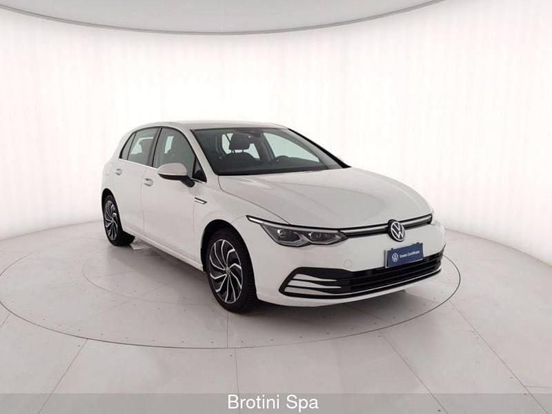 Usata VW Golf VIII Style 131 CV (96 kW) 2021 Bianco pastello Berlina