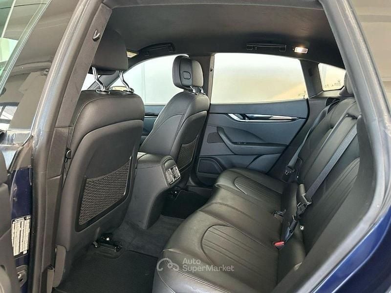 Usata Maserati Levante GranLusso 275 CV (202 kW) 2021 Blu SUV