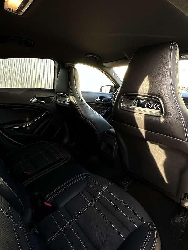 Usata Mercedes A180 109 CV (80 kW) 2015 Bianco Berlina