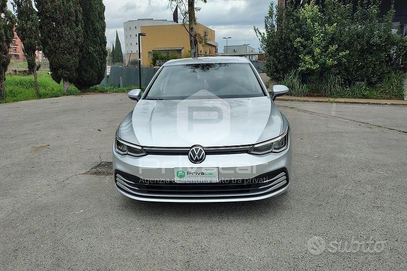 Usata VW Golf VII Life 115 CV (84 kW) 2021 Grigio Utilitaria