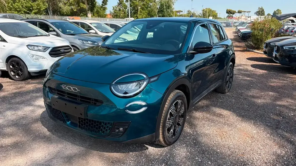Usata Fiat 600 Business 100 CV (73 kW) 2025 Blu SUV