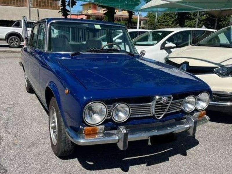 Blu/azzurro Usata 1969 Alfa Romeo 1750 Tre volumi | 22.400 € - Immagine 1/4