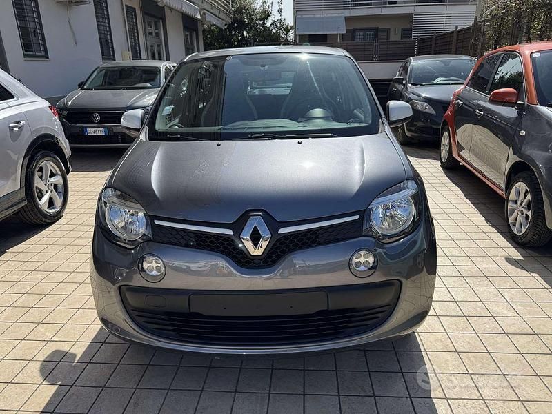 Usata Renault Twingo LIMITED 71 CV (52 kW) 2018 Other Utilitaria