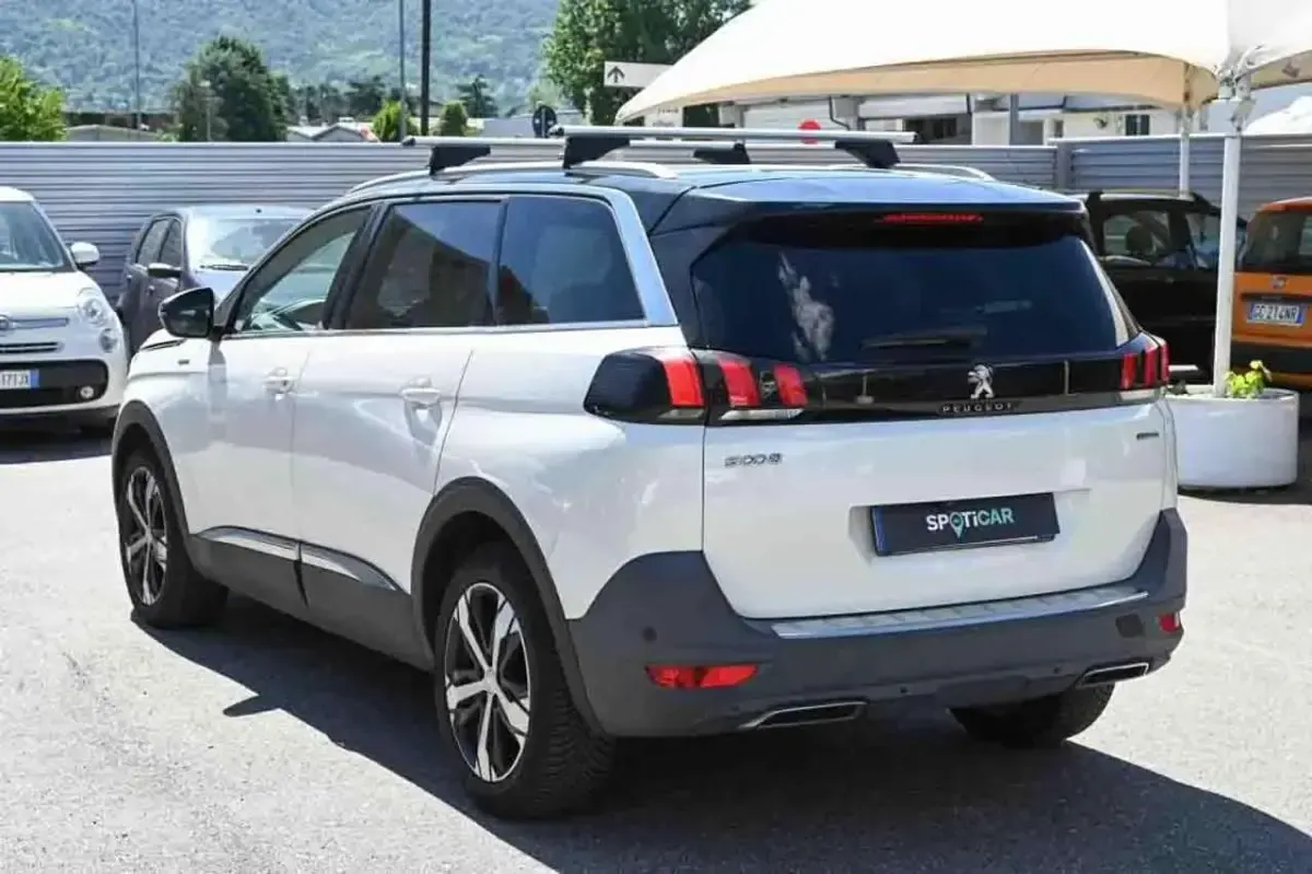 Usata Peugeot 5008 GT-line 120 CV (88 kW) 2017 Bianco SUV