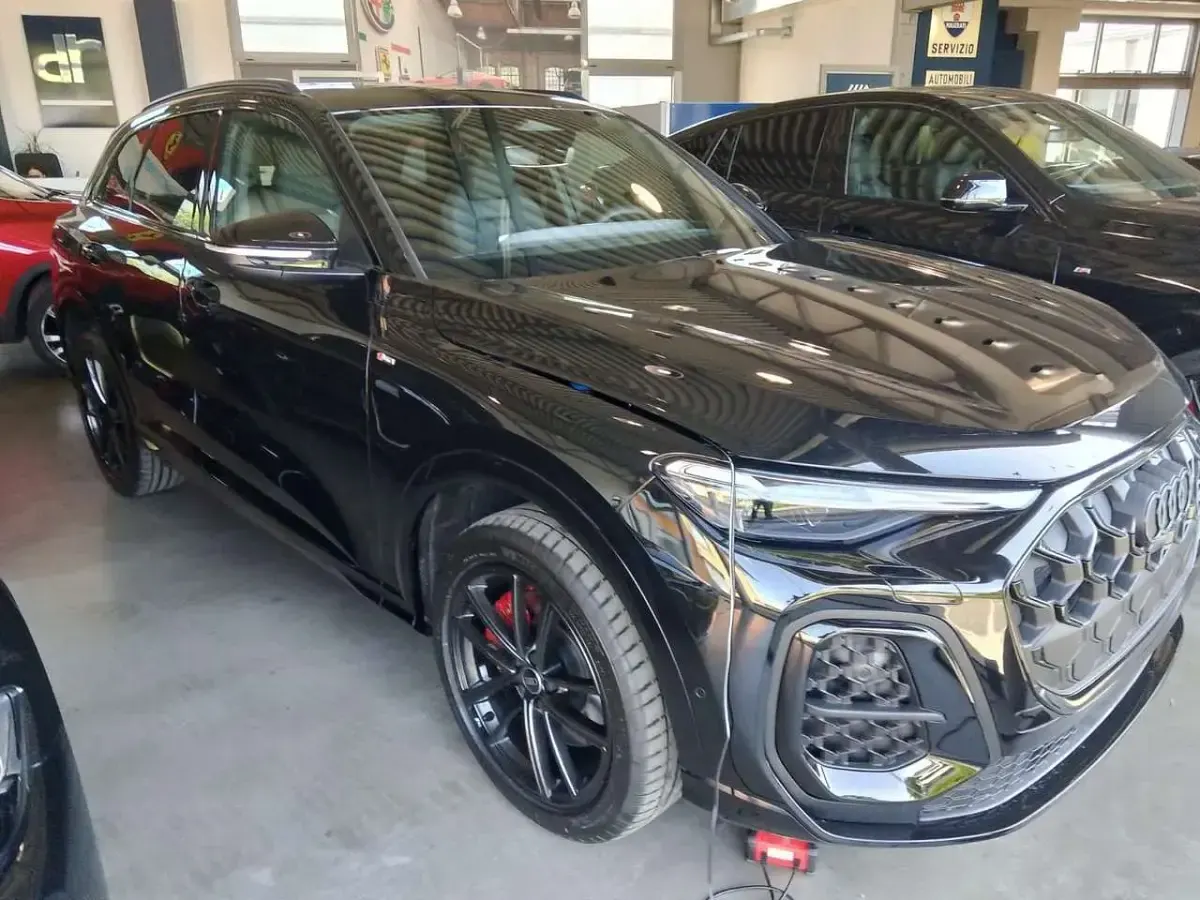 Nuova Audi Q5 S-Line 204 CV (150 kW) 2026 Nero SUV