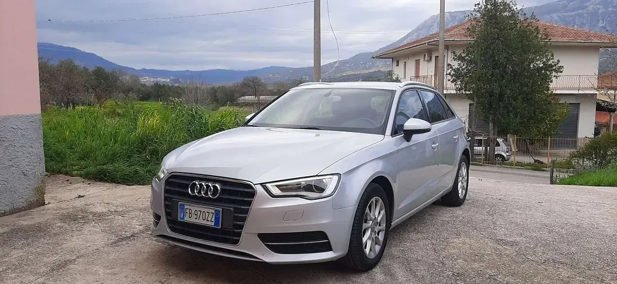 Usata Audi A3 Attraction 105 CV (77 kW) 2014 Berlina