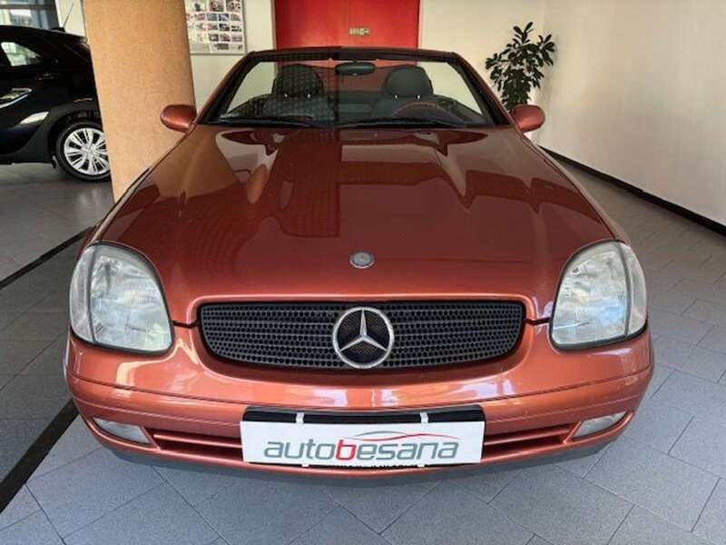Usata Mercedes SLK230 193 CV (141 kW) 1999 Arancione Cabrio