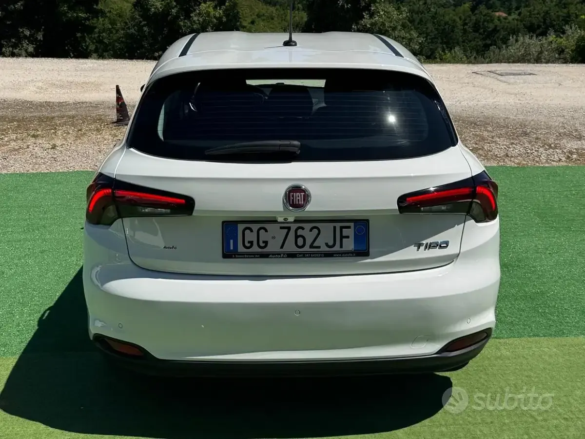 Usata Fiat Tipo Business 131 CV (96 kW) 2021 Bianco Berlina