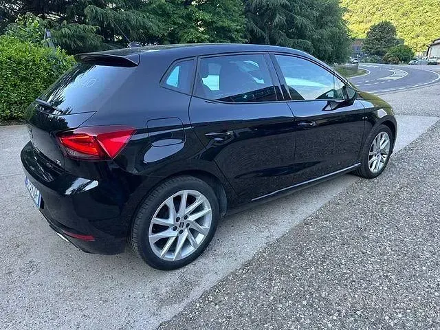 Usata Seat Ibiza Business 95 CV (69 kW) 2025 Nero Utilitaria
